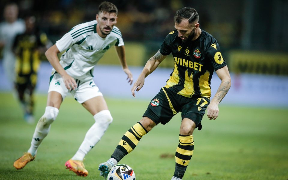 Ботев Пловдив и Панатинайкос играят при резултат 0:4 в мач-реванш