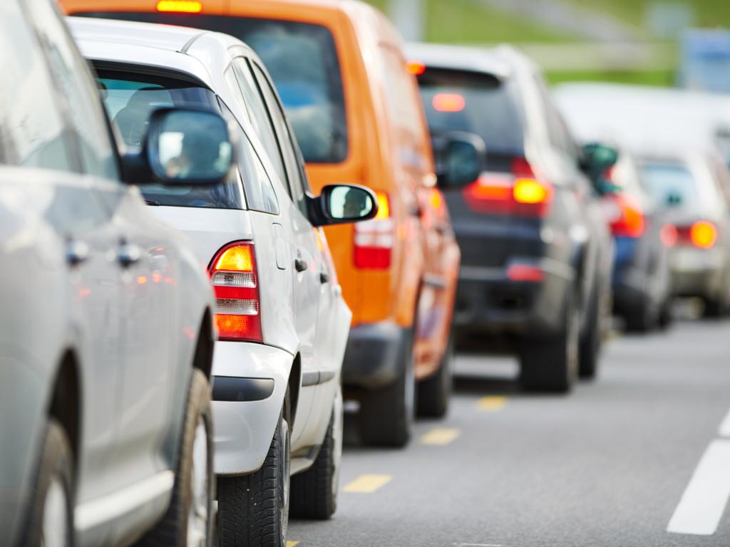 Километрично задръстване се е образувало на магистрала Тракия в района