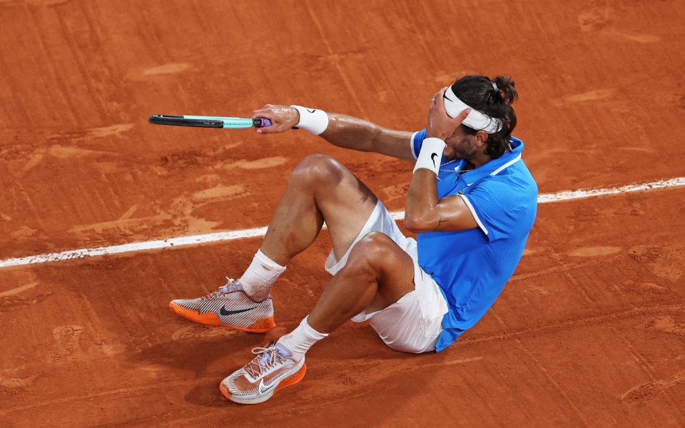 Италианецът Лоренцо Музети ликува с бронзовия медал на сингъл при