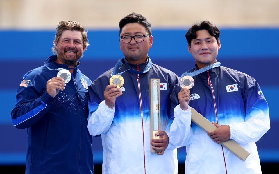 У-джин Ким от Република Корея спечели златния медал в индивидуалното