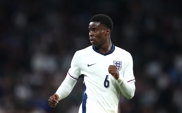 Бранител напусна лагера на Англия