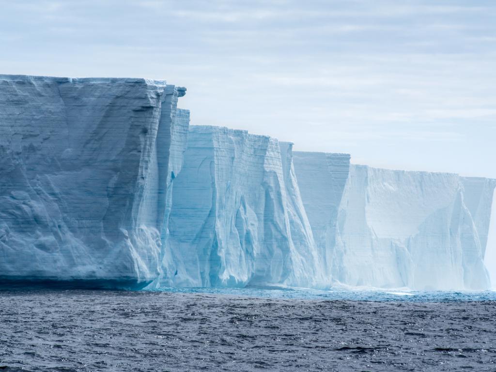 Представете си че прекарвате повече от 30 години в морето