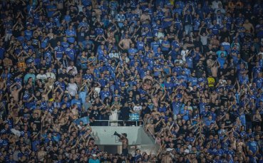 Феновете на Левски изкупиха Сектор А за дербито