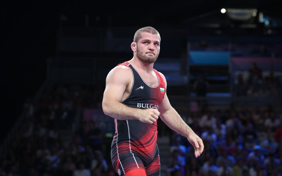 Магомед Рамазанов се изправя срещу Арън Брукс от САЩ в двубой