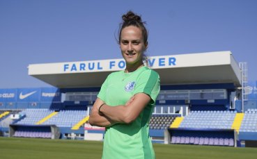 Капитанката на националния отбор по футбол подписа в Румъния