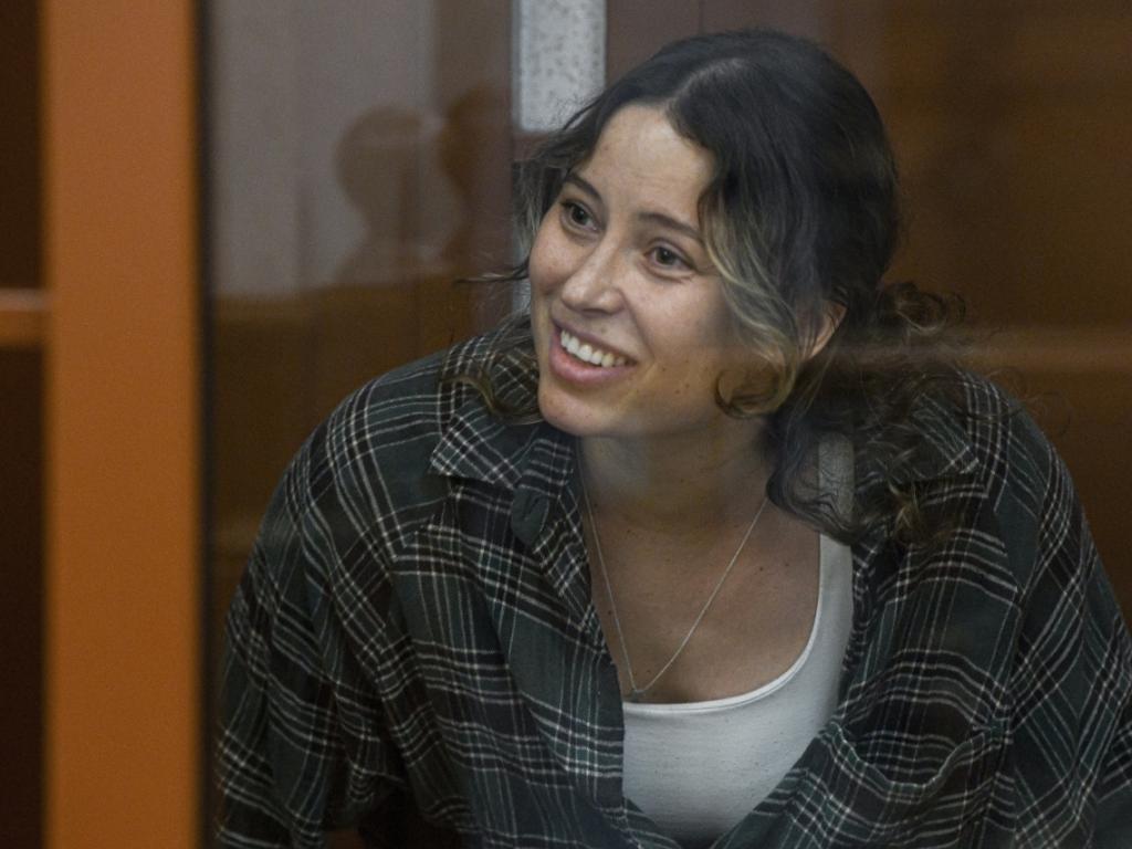 Руски съд осъди балерината Ксения Карелина на 12 години затвор за