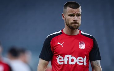 Левски привлича национал?