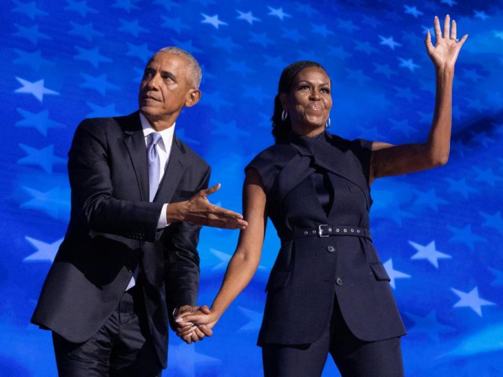 Барак Обама се завърна на националната сцена тази нощ за