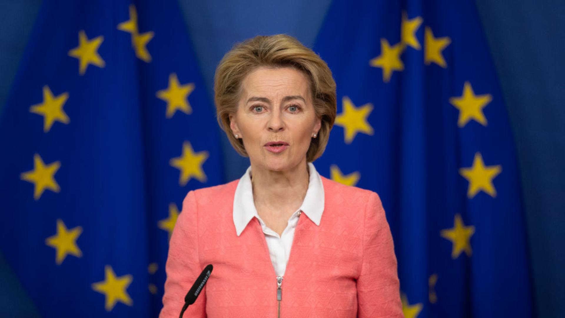 Председателят на ЕК Урсула фон дер Лайен пристигна на летището