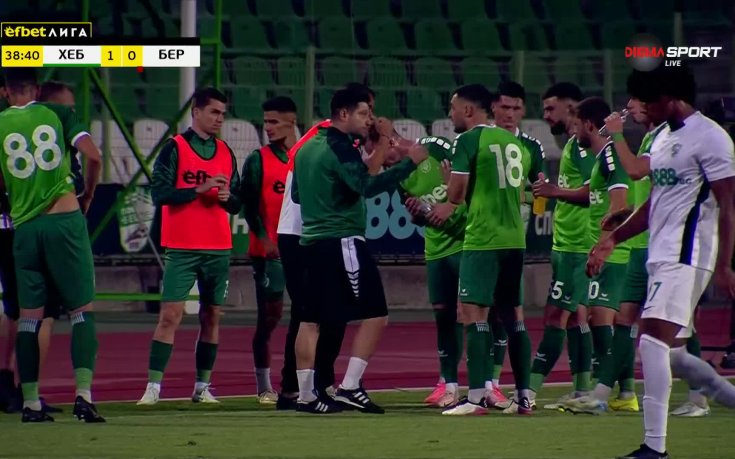 Франко Рамос бе изгонен след грубо нарушение срещу противников футболист (видео)