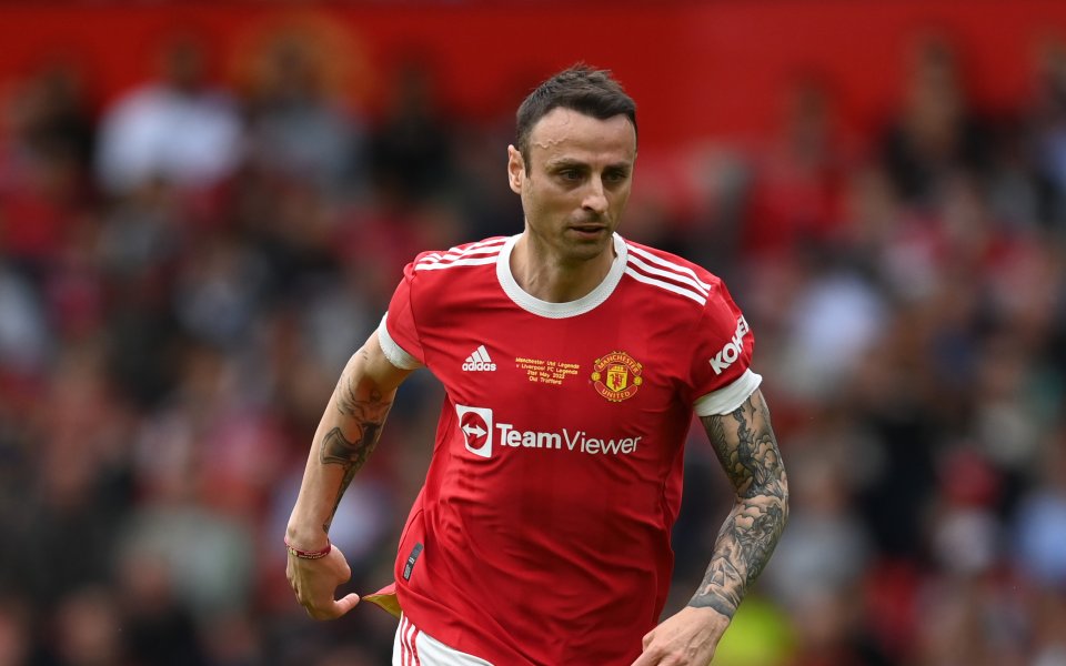 Бербатов защити Аморим: Трудно е да си мениджър на Юнайтед