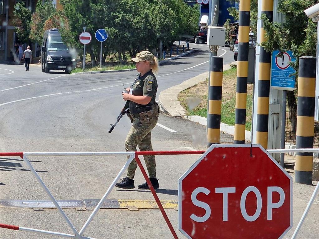 В Одеса и областта беше обявена въздушна тревога в 12 03