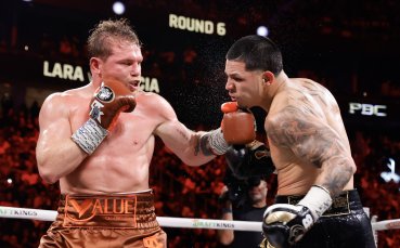 Канело Алварес свали Берланга в нокдаун и спечели с единодушно решение (ВИДЕО)