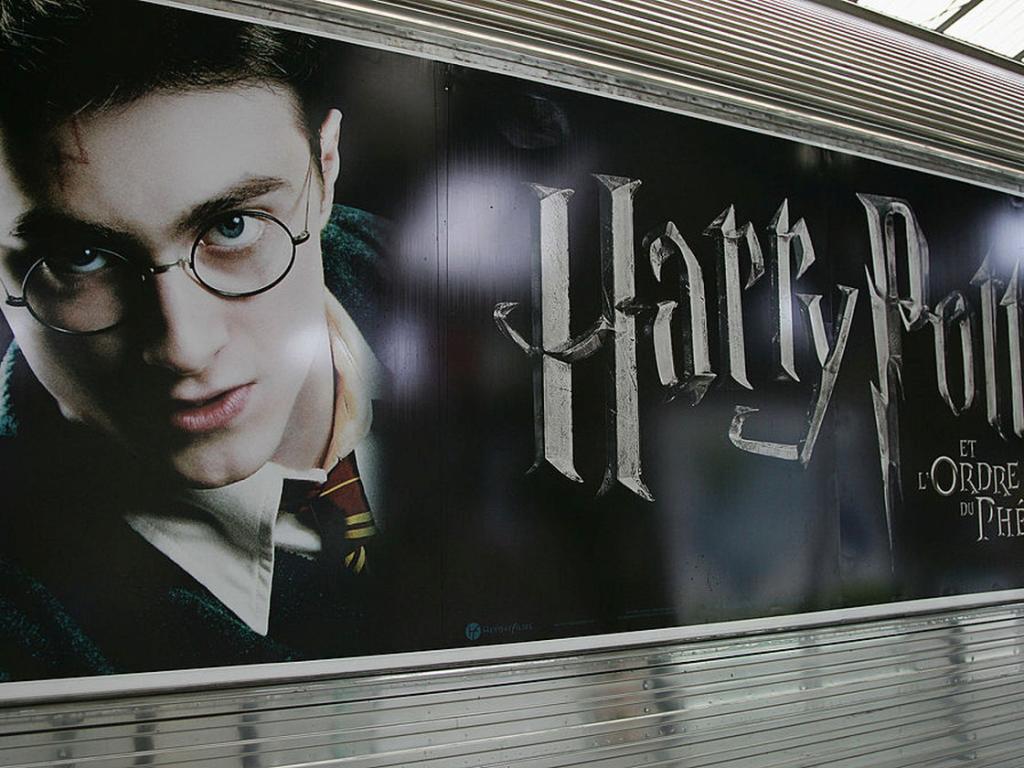 След като беше обявено че вселената на Хари Потър се