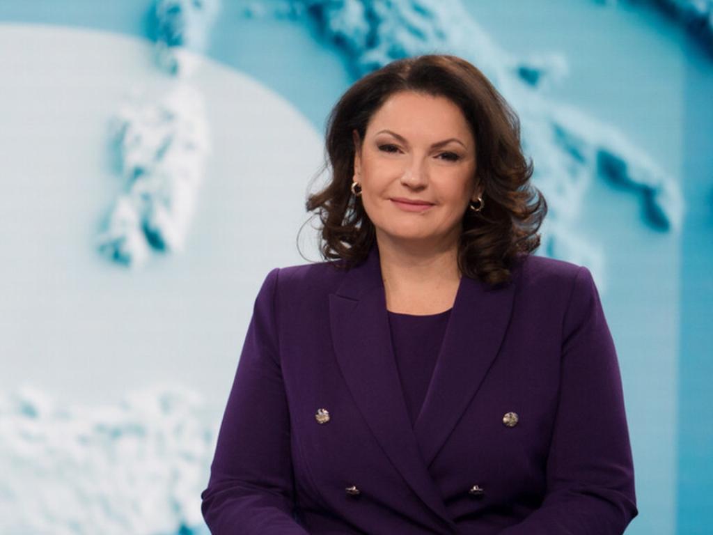 Само за месеци парализирана балерина успява да проходи отново и