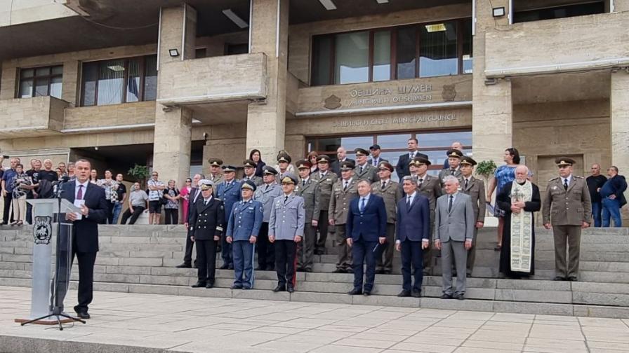 Министър Илиев: Подготвя се повишение на заплатите на военнослужещите