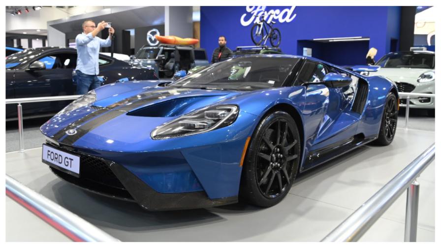 <p>Най-скъпата кола на салона в София: Ford GT за над $1 млн.</p>