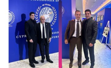 Президентът на БФС се видя с Чеферин на юбилей в Кипър