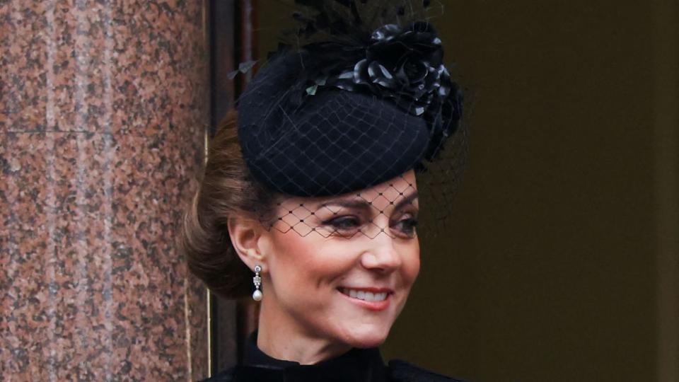 Зад кулисите на британската монархия винаги е имало протоколи за