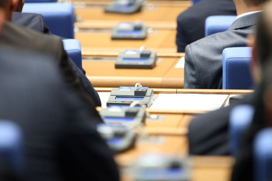 Парламентът откри нова процедура за избор на член на Сметната палата