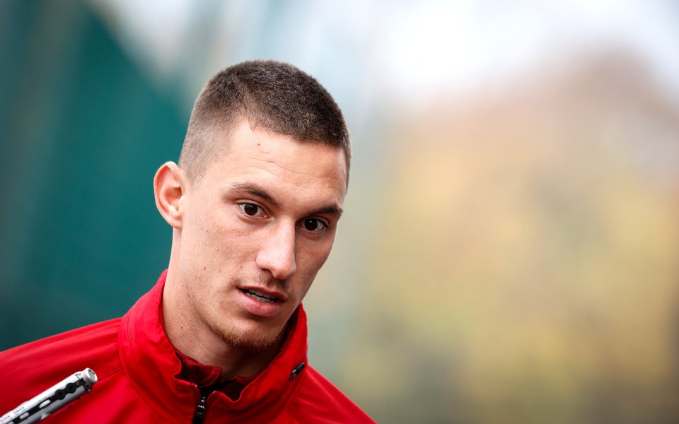 Андриан Краев бе титуляр при успех на Апоел в дербито на Тел Авив