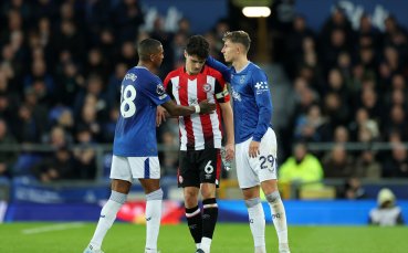 ФА отмени червен картон на нападател на Брентфорд