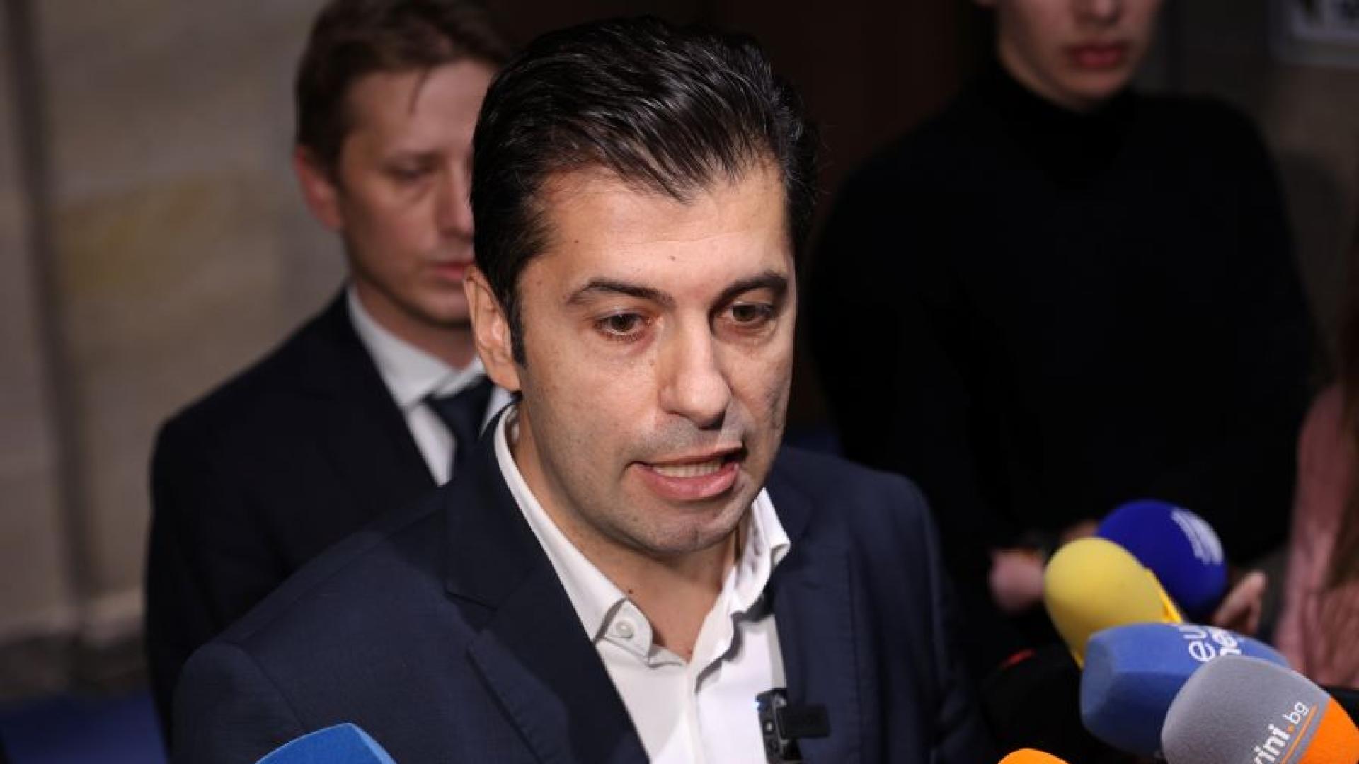 Правителството ще падне скоро ако мнозинството продължава да се опира