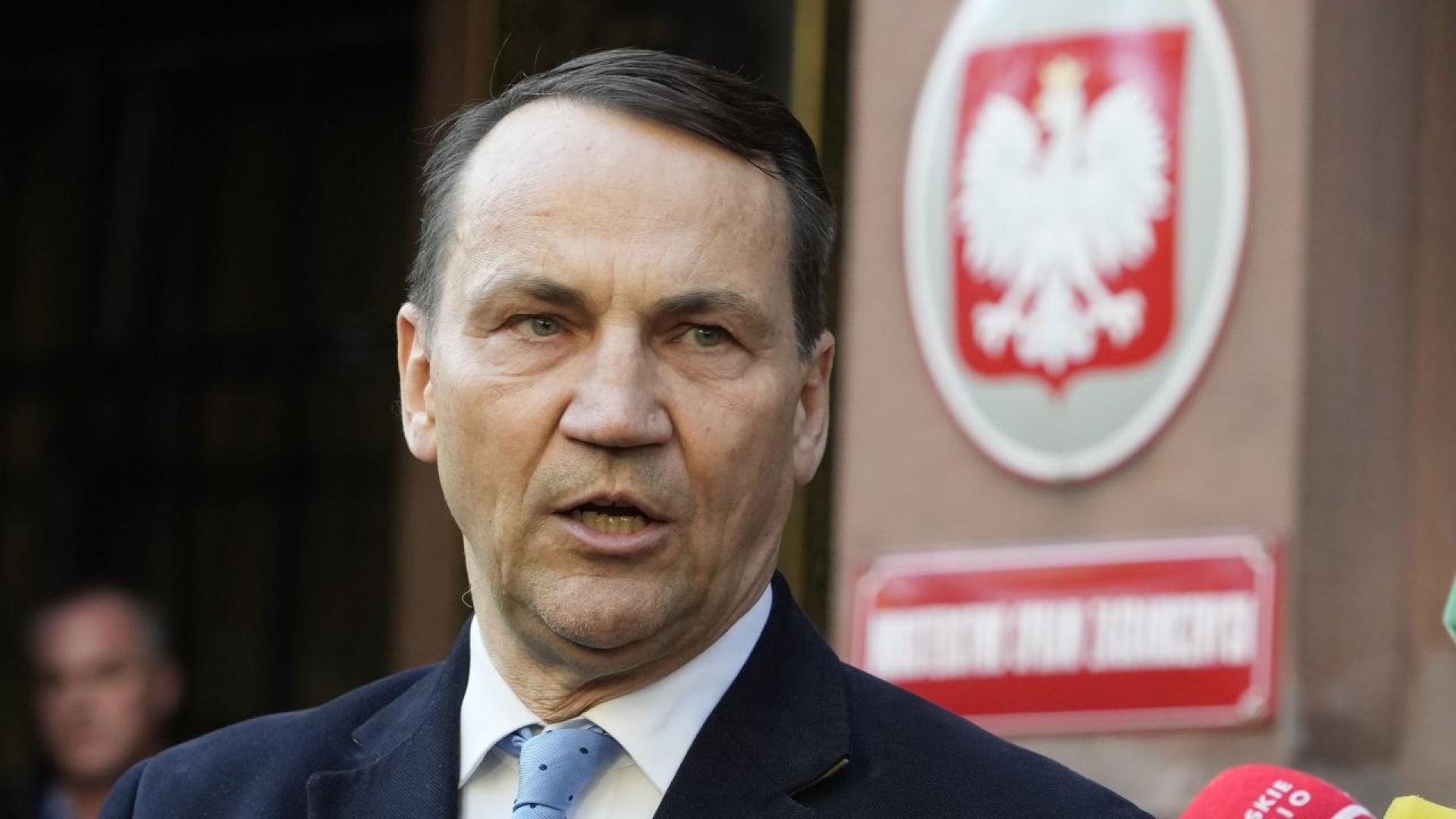 Полският външен министър Радослав Шикорски изрази надежда че украинските дронове