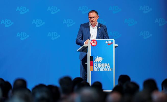 Съпредседателят на  Съпредседателят на