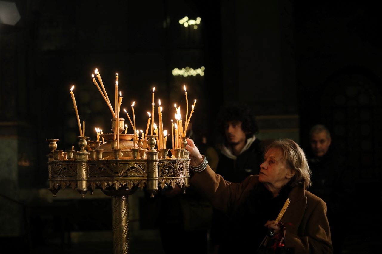 <p>Негово Светейшество българският патриарх и Софийски митрополит Даниил възглави празничното, тържествено богослужение - бдение, за Бъдни вечер, което започна в патриаршеската катедрала &quot;Св. Александър Невски&quot;.</p>