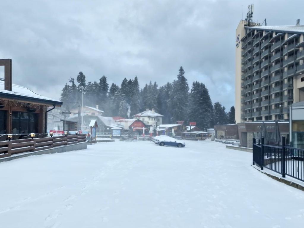 Вече има нормално електроподаване в  Боровец Това посочиха от курорта