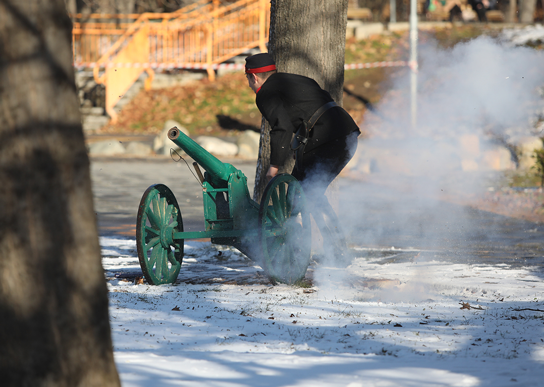 <p>Историческа възстановка по повод 147 години от Освобождението на град София от османско владичество в Северен парк</p>