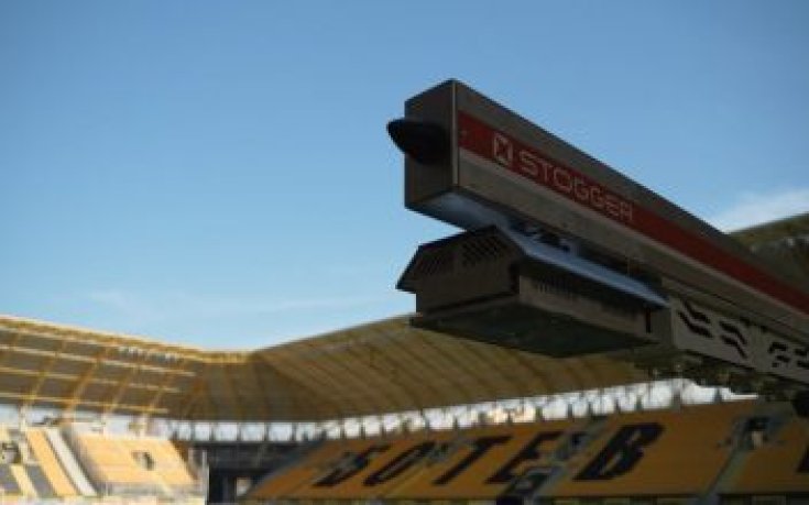 Ботев Пд показа новата технология за тревата на стадиона (видео)