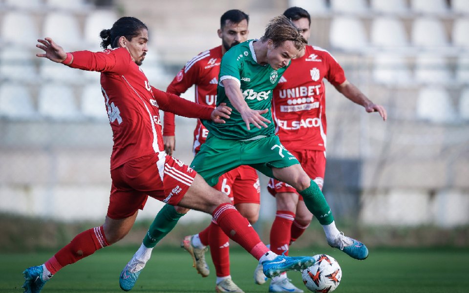 Един от най-големите таланти взе български паспорт, вече може да играе за националните ни отбори