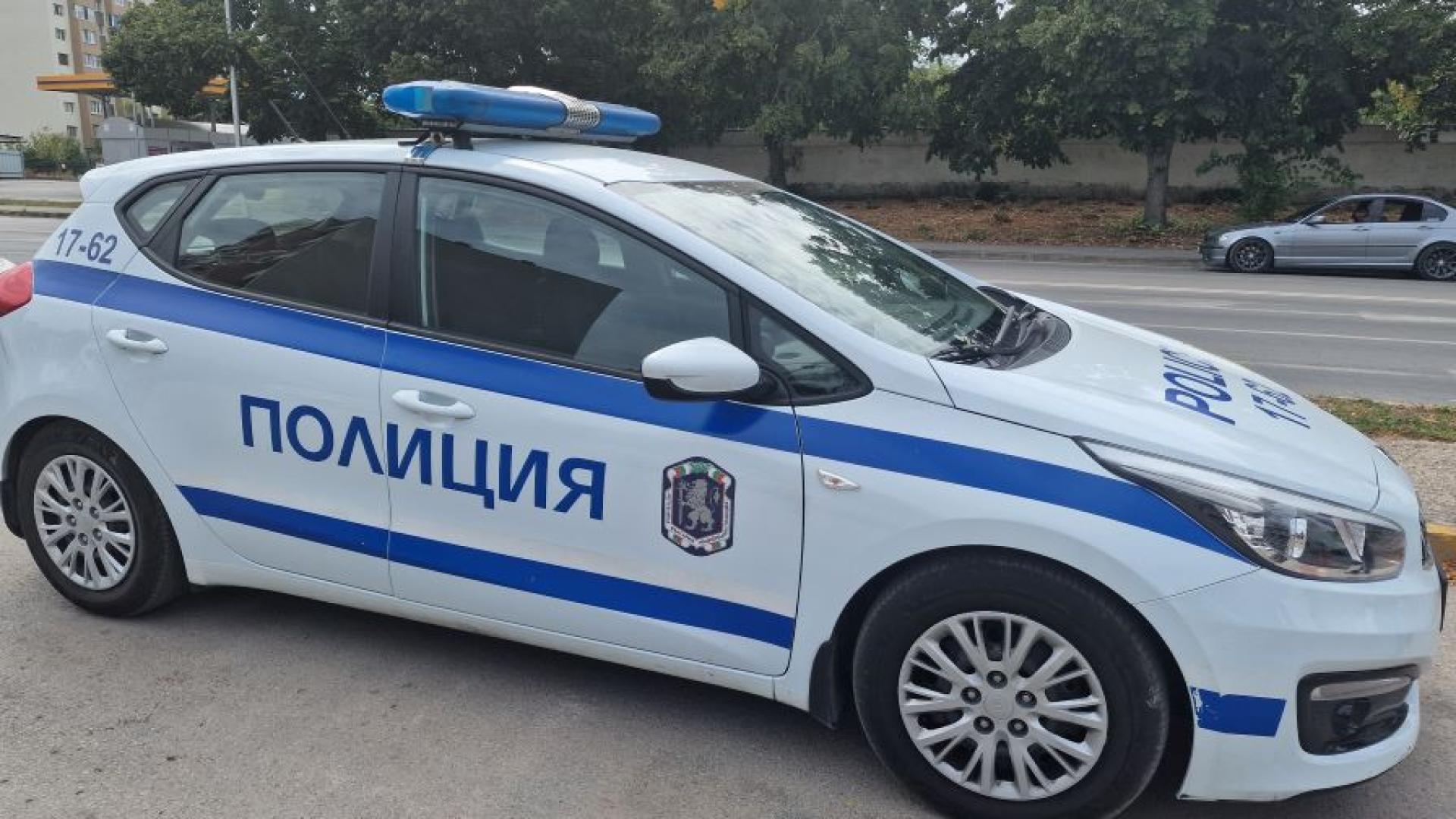 Жена с психично заболяване е нападнала полицаи на метростанция Летище
