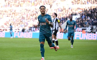 Борнемут отнесе Нюкасъл след хеттрик на Клуйверт