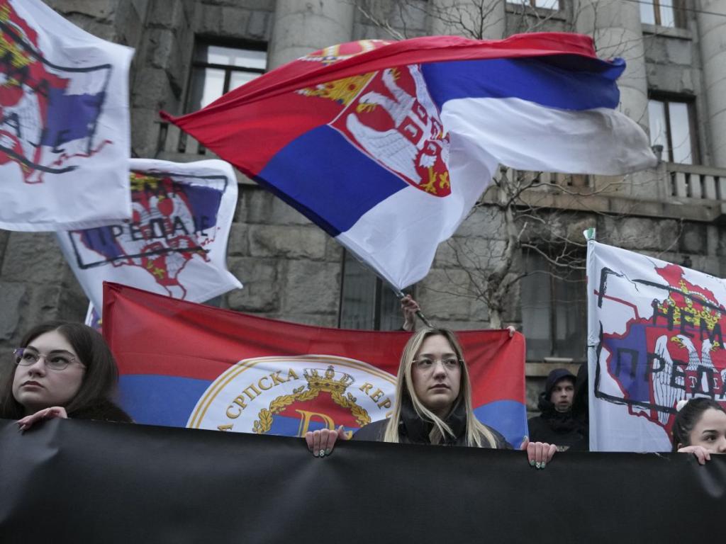 Част от учебните заведения в цяла Сърбия ще преустановят днес