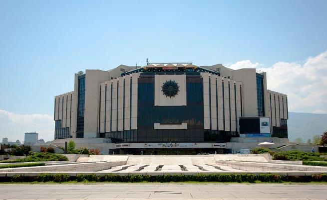 НДК чества 45 години от създаването си под патронажа на Илияна Йотова