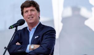 <p>Тъкър Карлсън разкритикува Тръмп за публикаци с нецензурна на Великден</p>