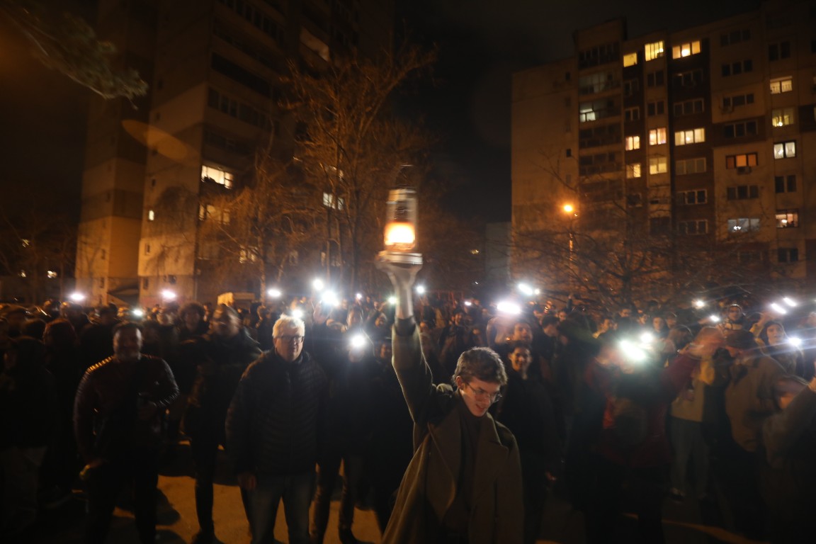 <p>Протест пред сградата на &bdquo;Балкантон&ldquo;.</p>