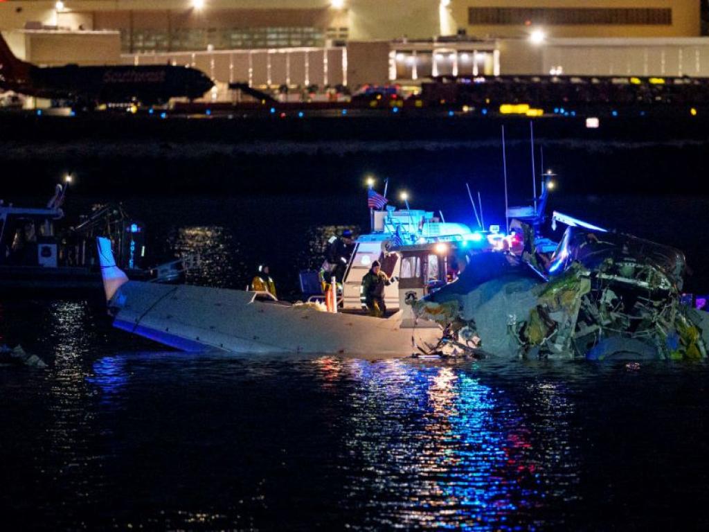 Над десет са вече телата извадени от река Потомак след