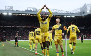 Барселона следи нападател на Кристъл Палас