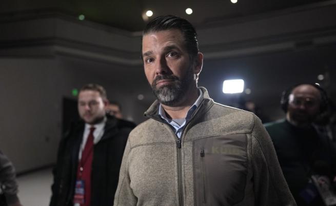 Скандал с Доналд Тръмп-младши - стрелял по застрашени птици в Италия