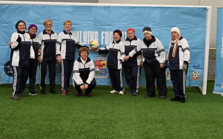 93-годишна дама вдъхнови турнир по „Ходещ футбол“ в София