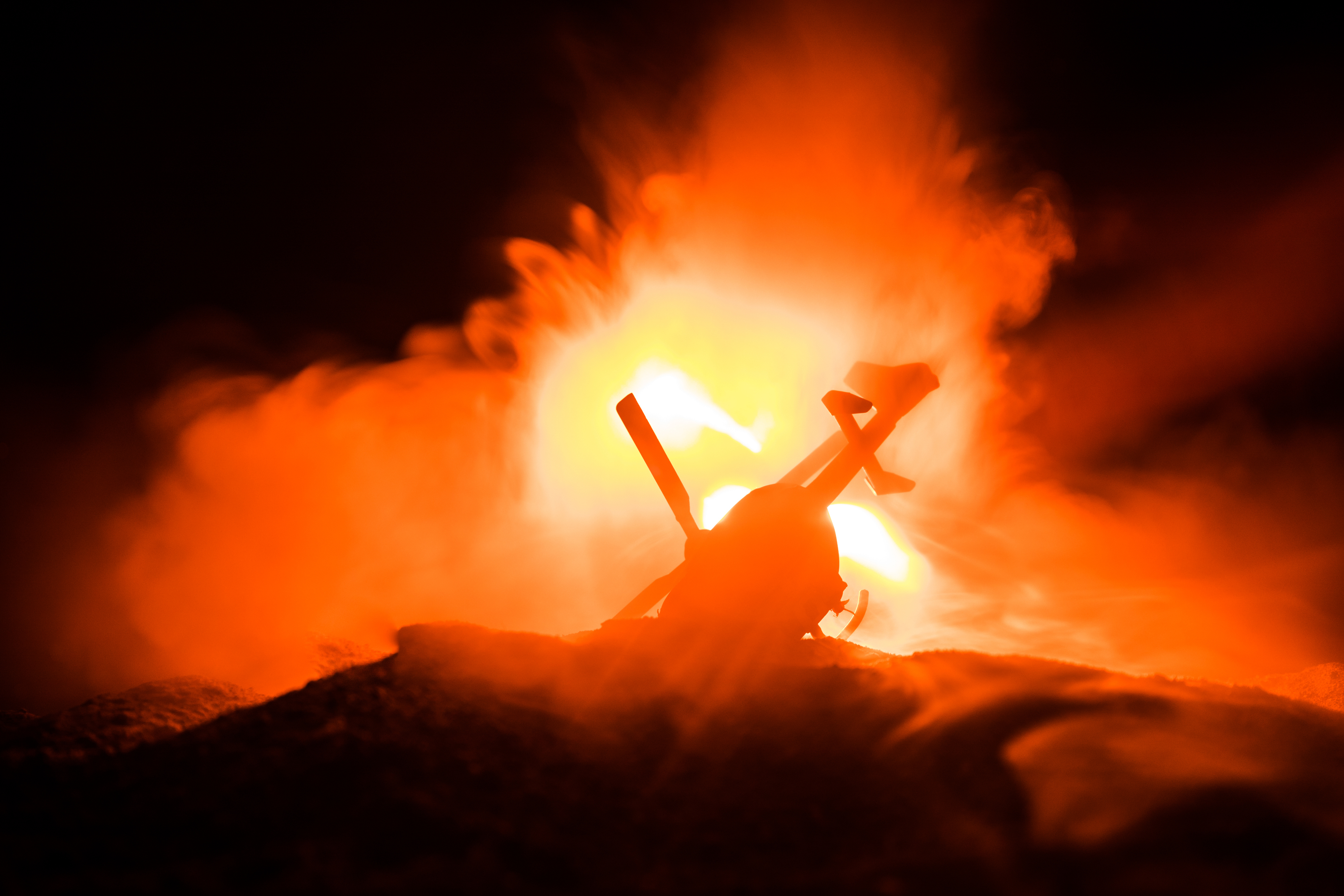 Филипински военен хеликоптер се разби при спасителна мисия