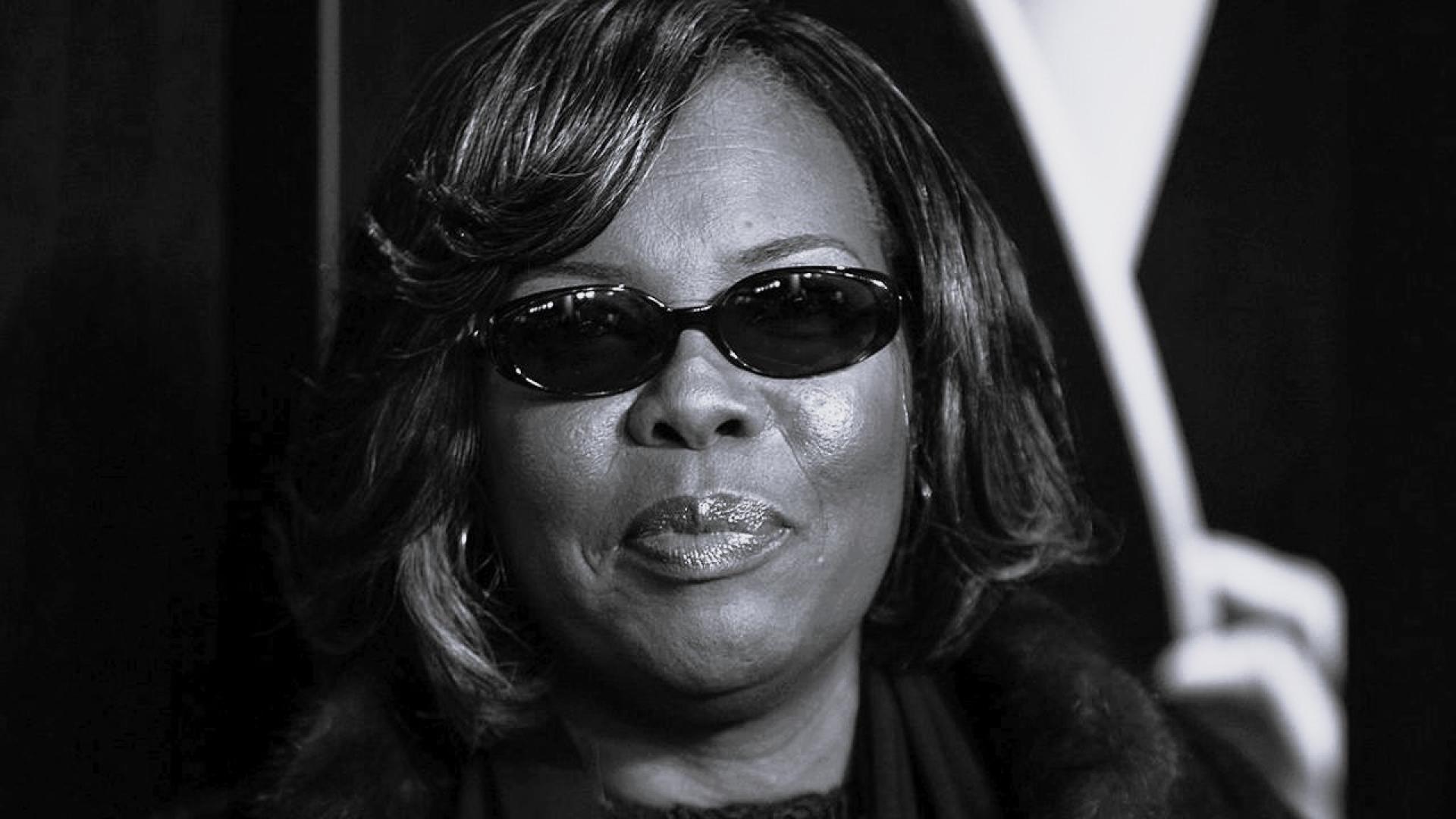 Волета Уолъс майка на покойния рапър Notorious B I G и отговаряща