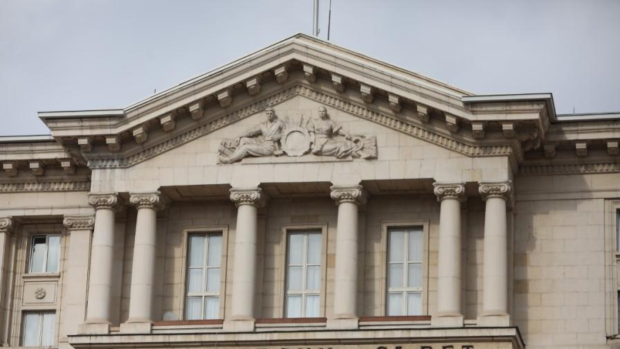 Правителството: В момента не продаваме държавните имоти