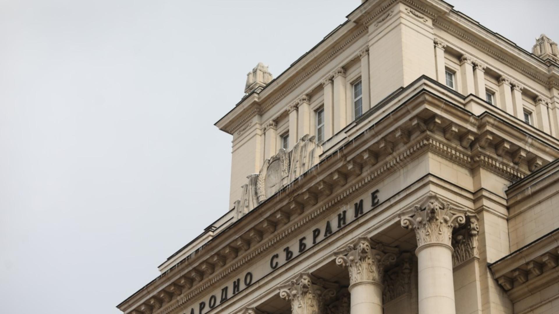 КС ЦИК Информационно обслужване и прокуратурата умуват върху витиевато разрешение