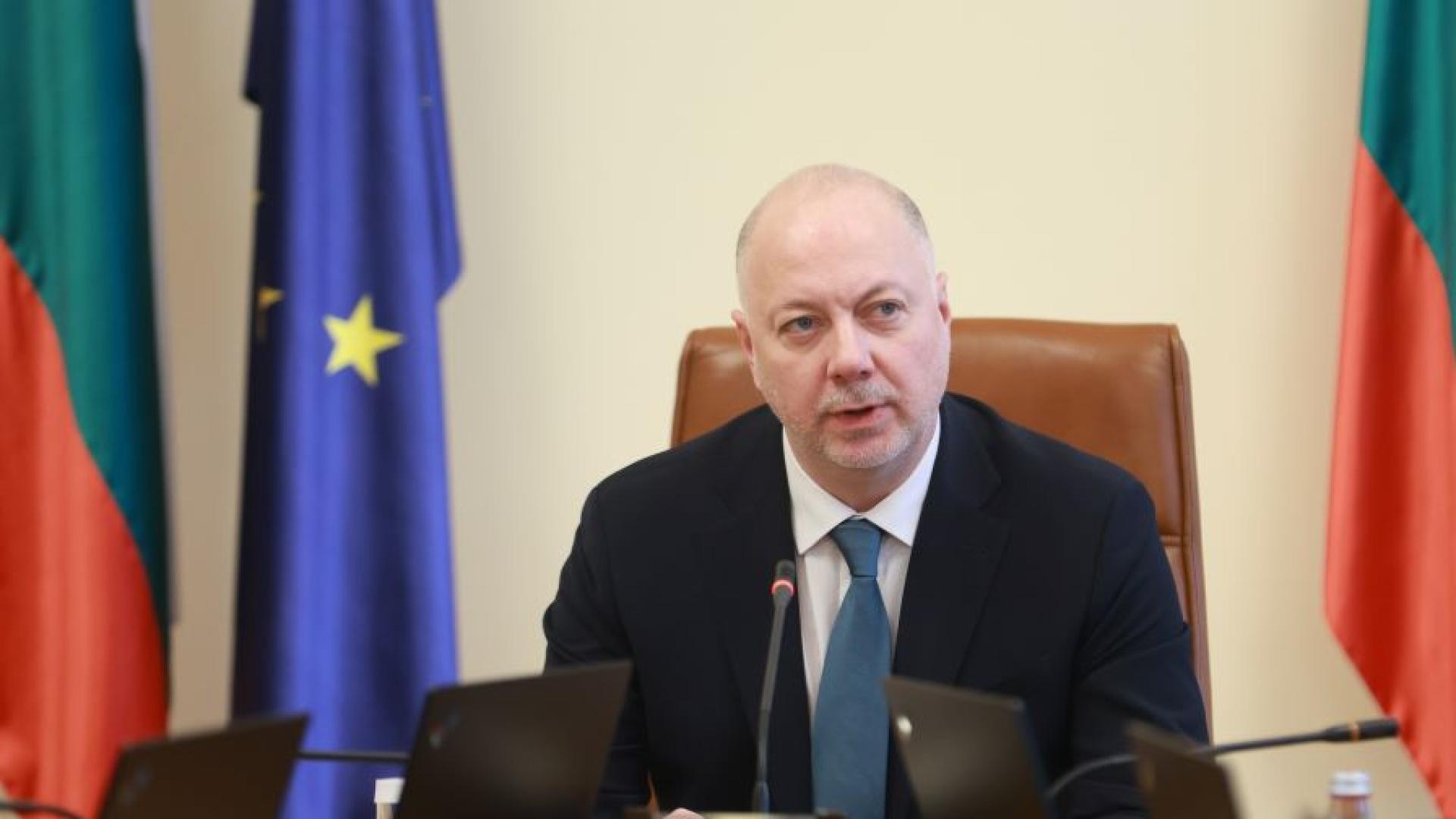 Премиерът Росен Желязков отговори на нападките за магистрала Русе