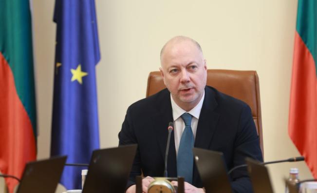 <p>Премиерът отговори на Радев за референдума за еврото</p>
